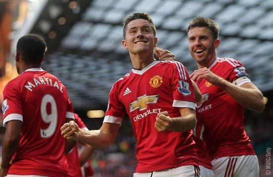 他曾在外租 他曾在外租